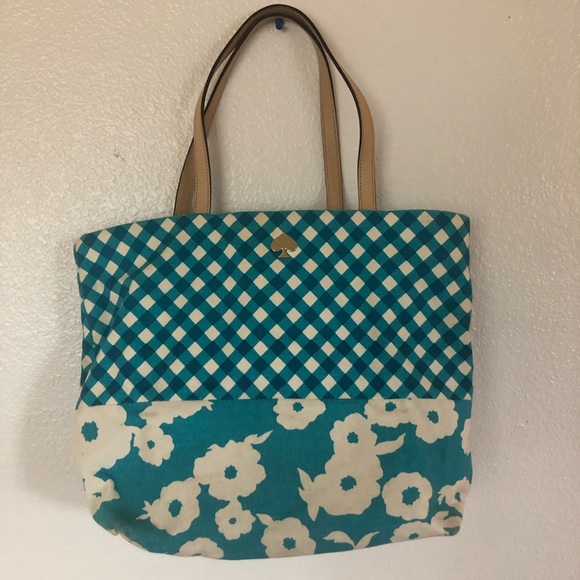 kate spade Handbags - ♠️KATE SPADE♠️ floral/gingham tote
